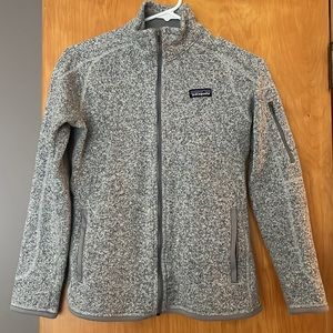 Gray Patagonia zip up fleece sweater - Size Small